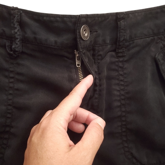 Aritzia TNA Conductor Shorts 100% Lyocell Black 6 - Picture 5 of 15
